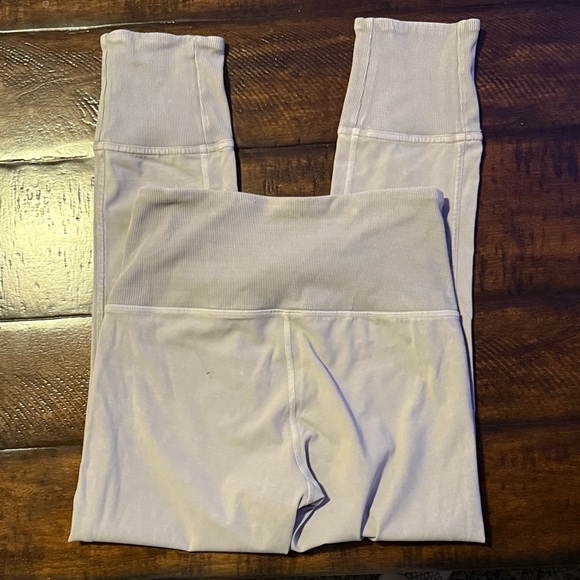 Lululemon sz 4 tan Leggings - Picture 5 of 5